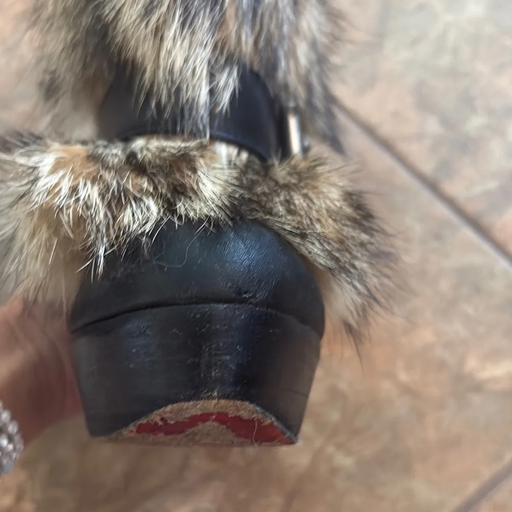 Christian Louboutin Black and Fur Women's Boots Toundra - Picture 11 of 16